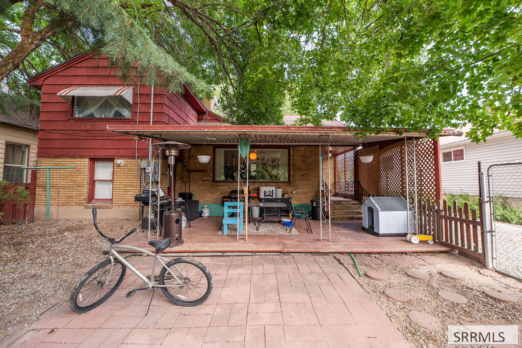 130 S 1st E Property Photo 39