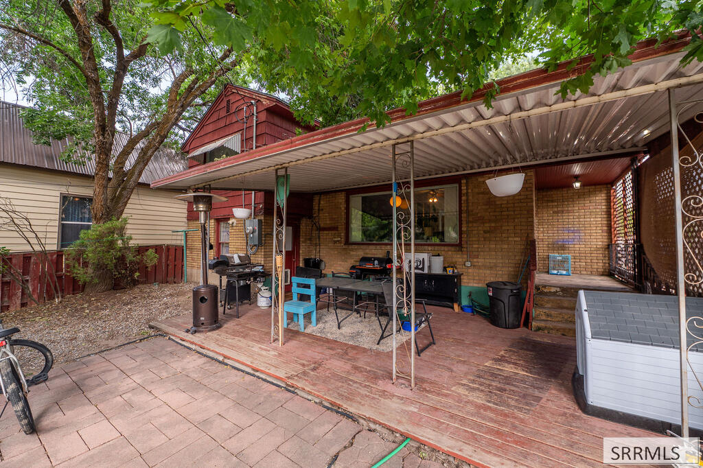 130 S 1st E Property Photo 40