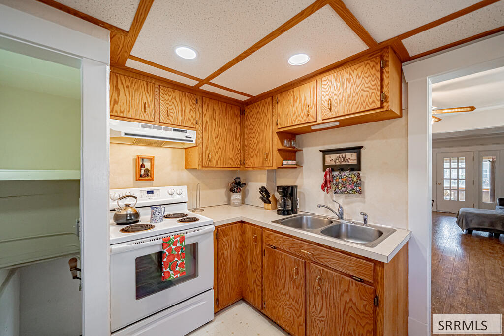 2188787 Property Photo 21