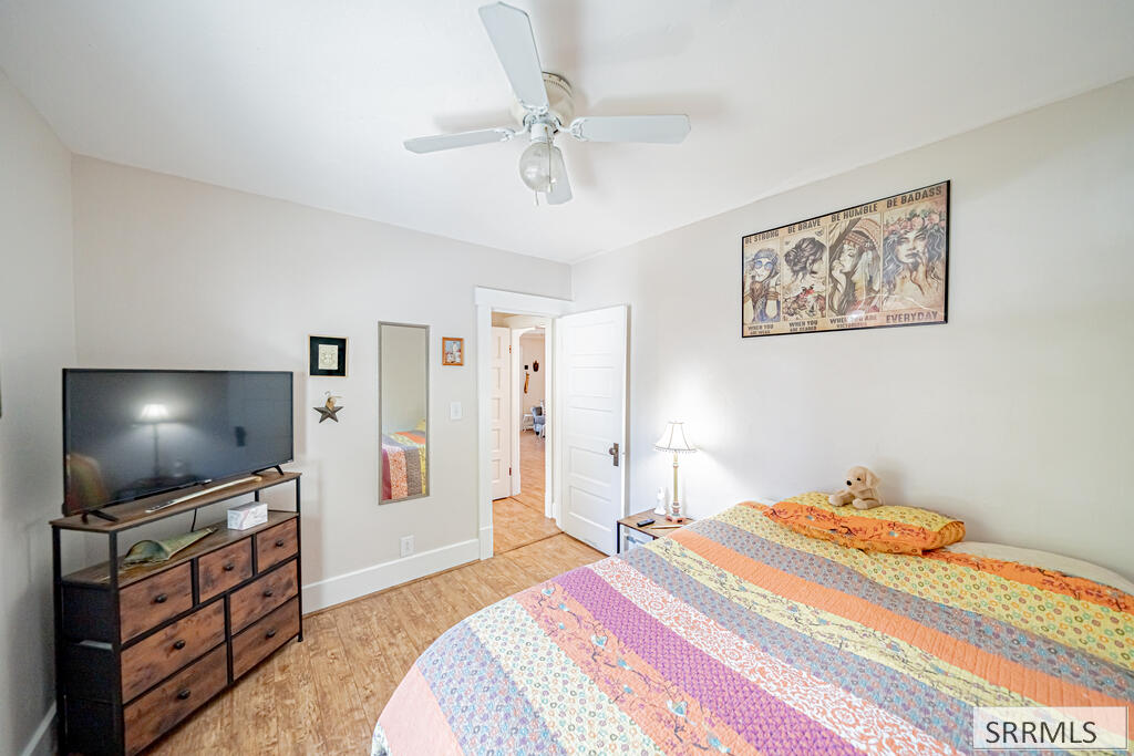2188787 Property Photo 23