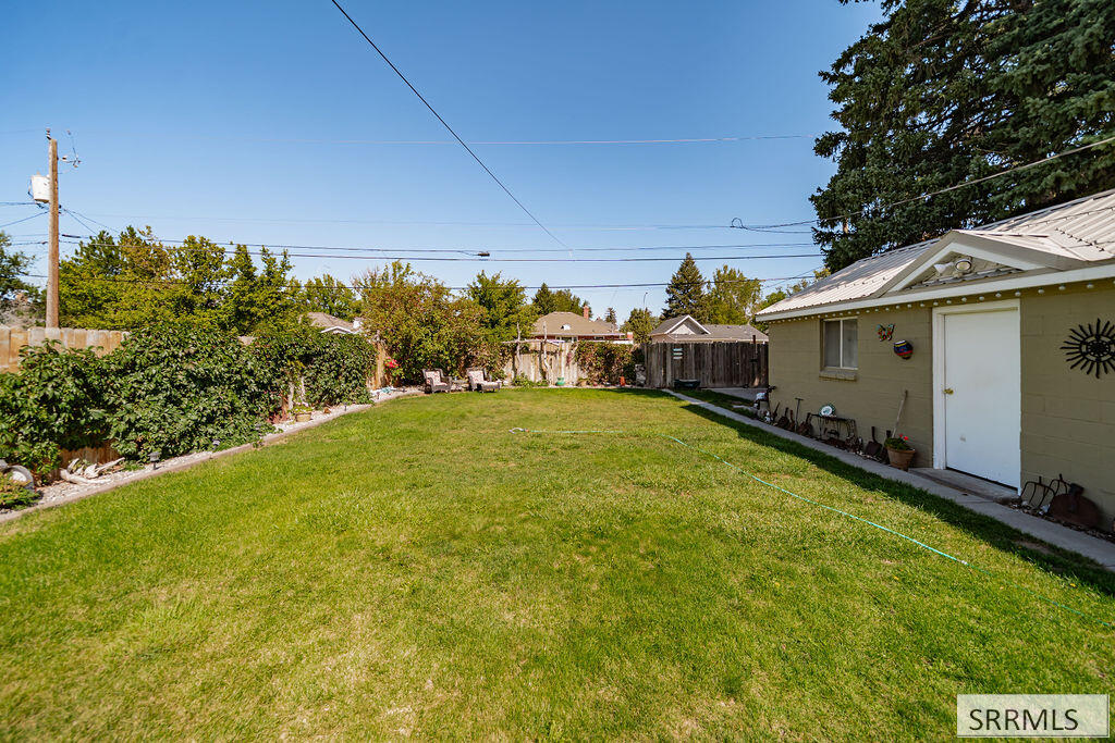 2188787 Property Photo 35