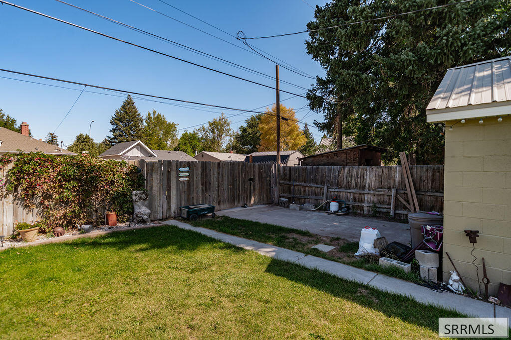 2188787 Property Photo 36