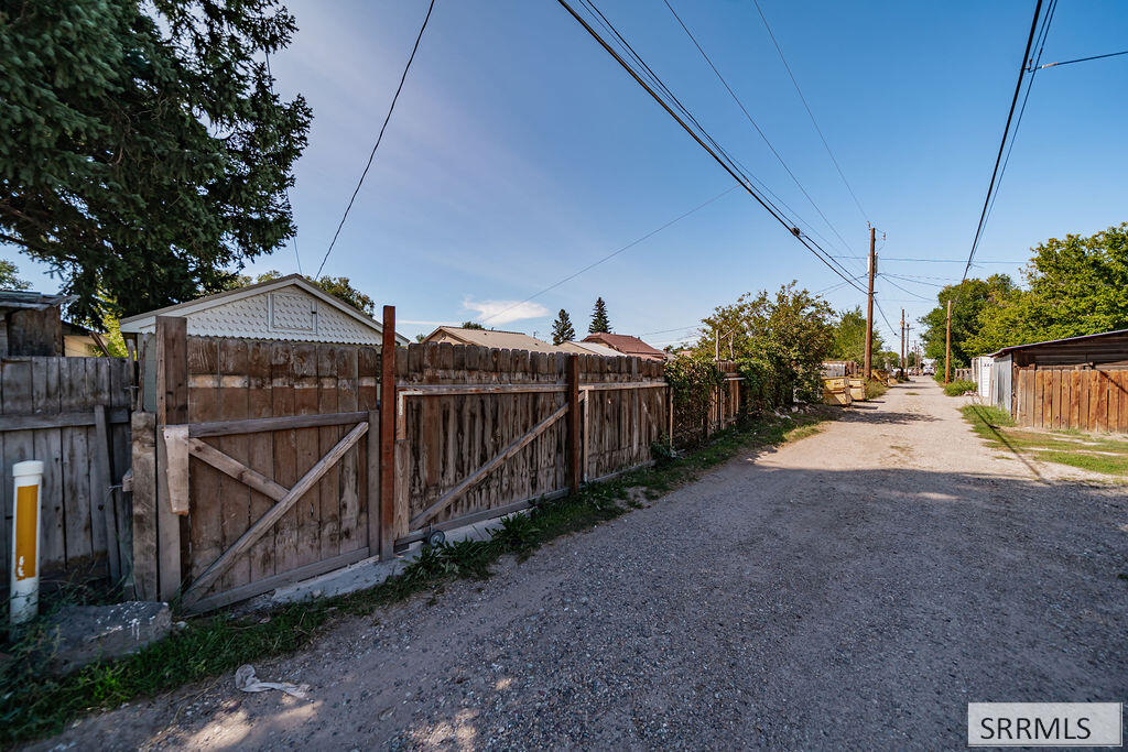 2188787 Property Photo 38