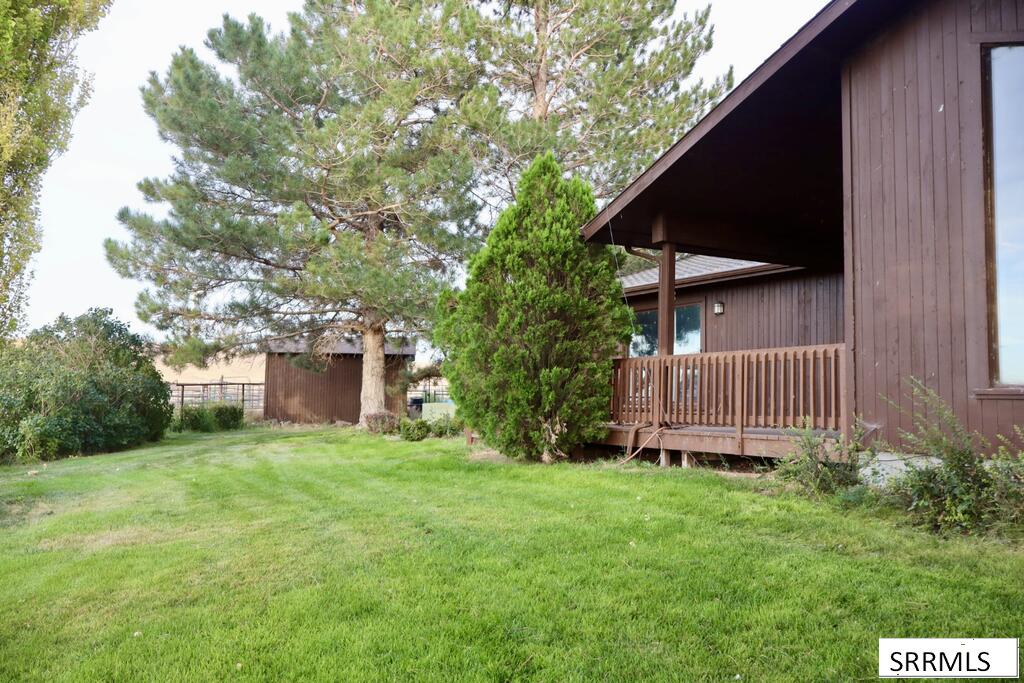 151 E 5600 N Property Photo 15