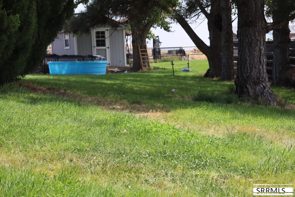 151 E 5600 N Property Photo 22