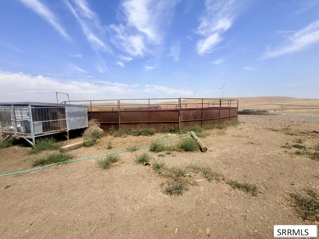 151 E 5600 N Property Photo 35