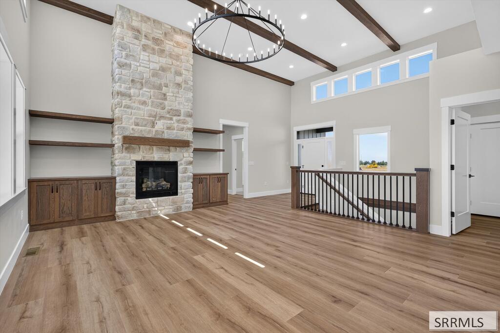 14831 Westfield Ave Property Photo 8