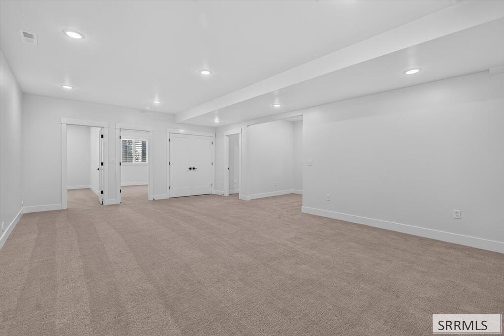 14831 Westfield Ave Property Photo 33