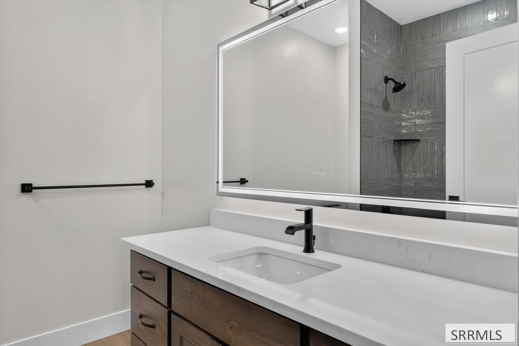 14831 Westfield Ave Property Photo 39
