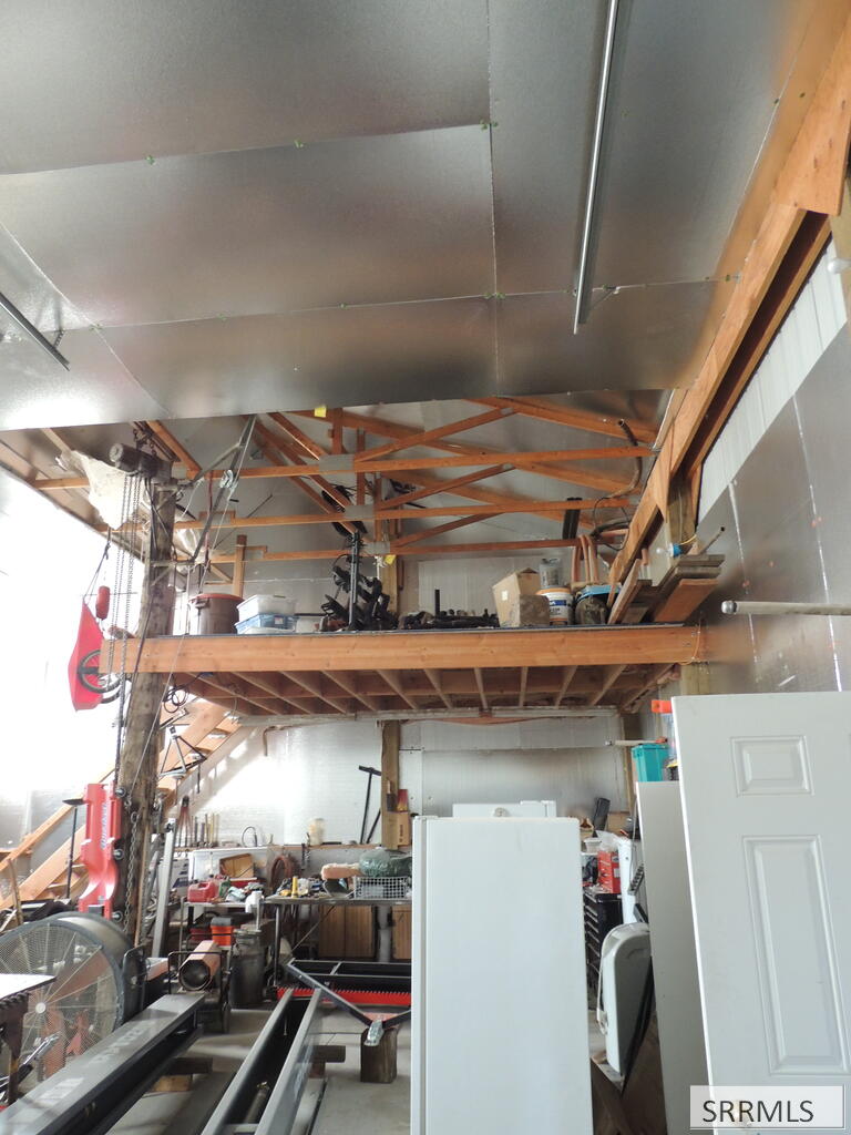 685 Main Street Property Photo 12