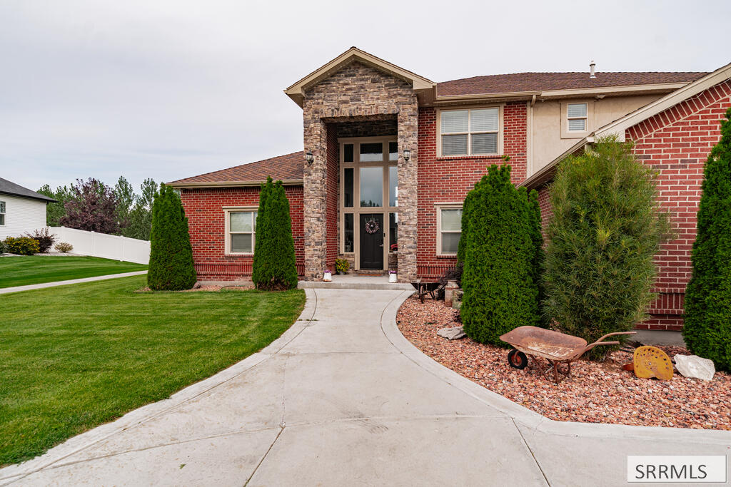 3721 E 331 N Property Photo 1