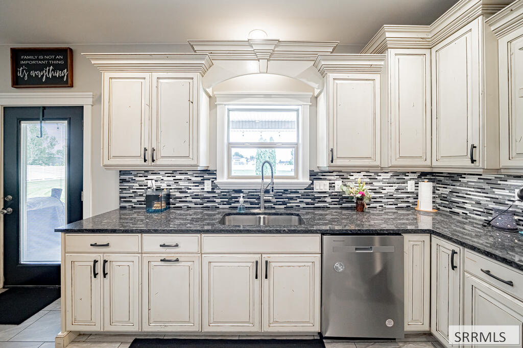 3721 E 331 N Property Photo 20