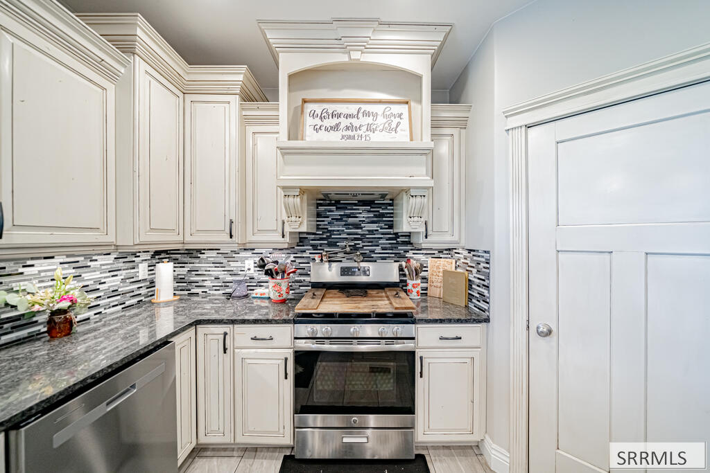 3721 E 331 N Property Photo 24