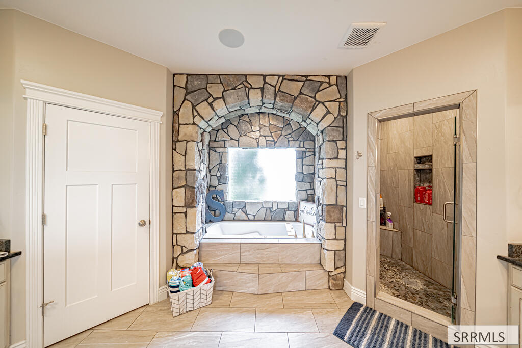 3721 E 331 N Property Photo 40