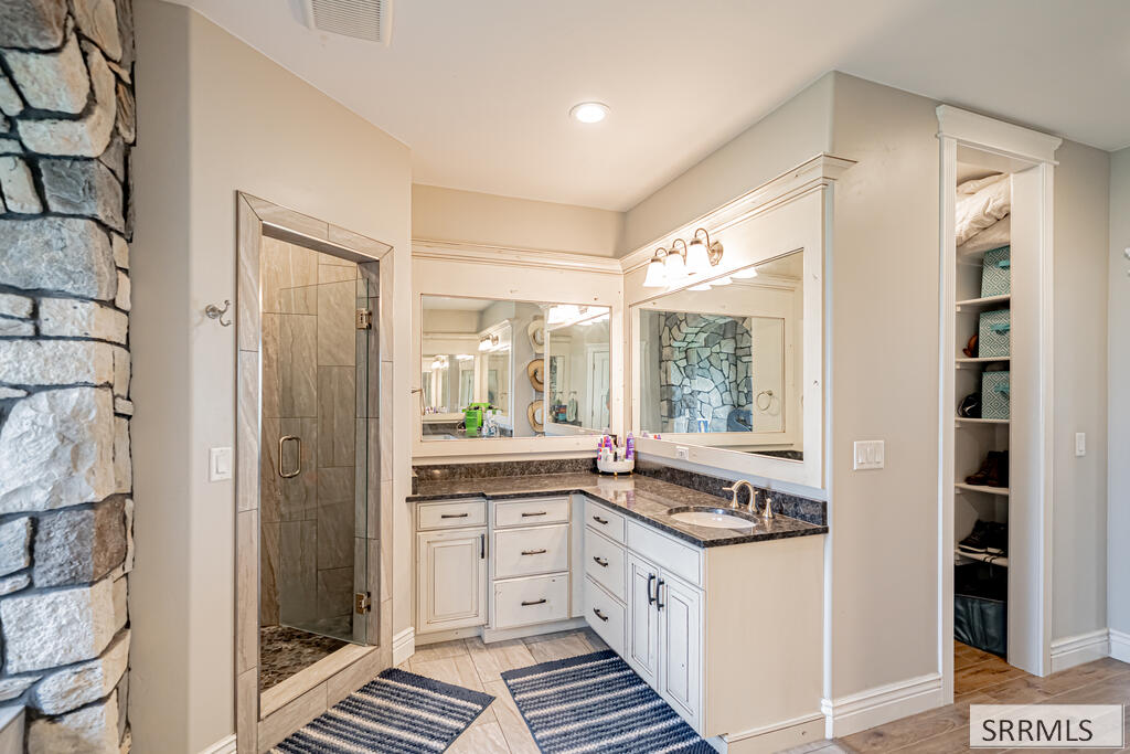 3721 E 331 N Property Photo 45