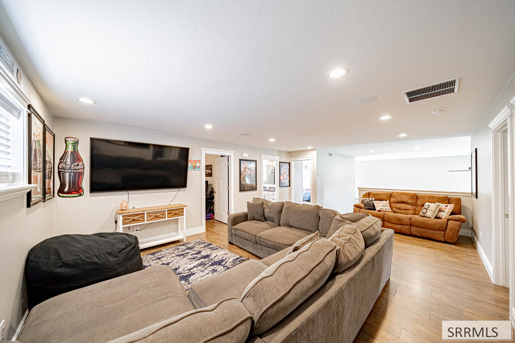 3721 E 331 N Property Photo 52