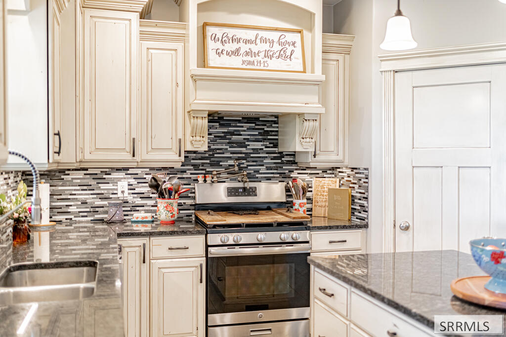 3721 E 331 N Property Photo 69