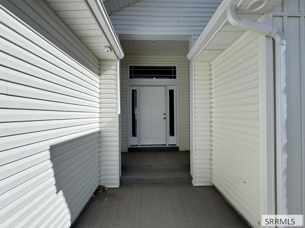389 Wind River Drive Property Photo 5