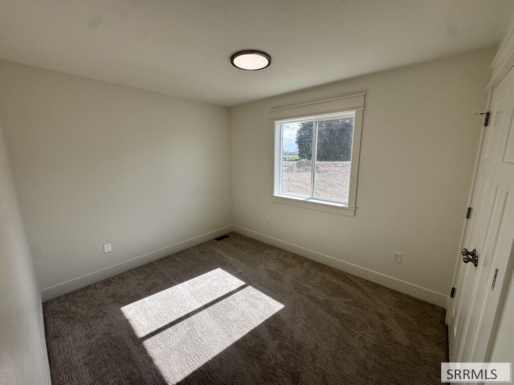 389 Wind River Drive Property Photo 7