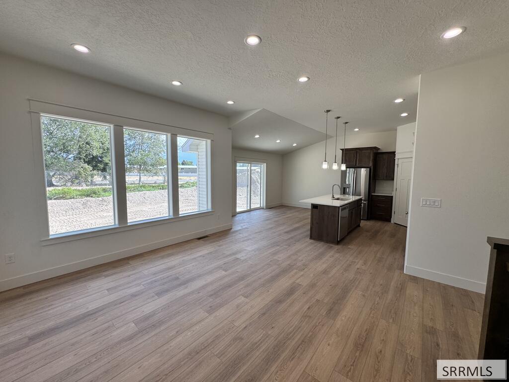 389 Wind River Drive Property Photo 11
