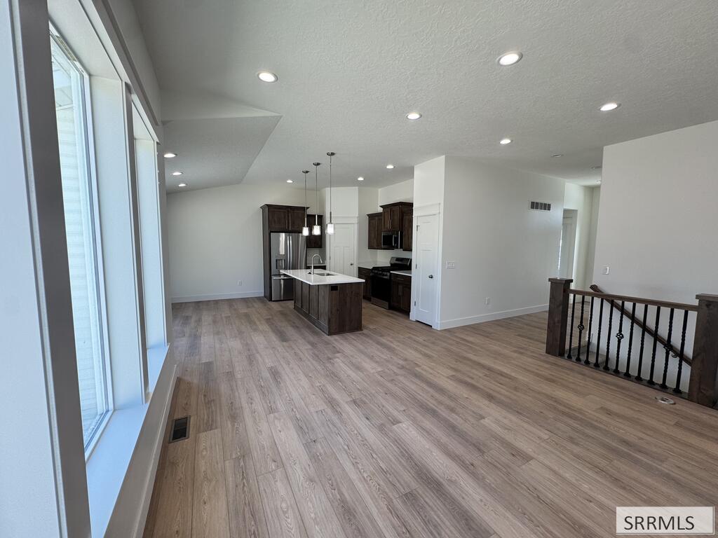 389 Wind River Drive Property Photo 12