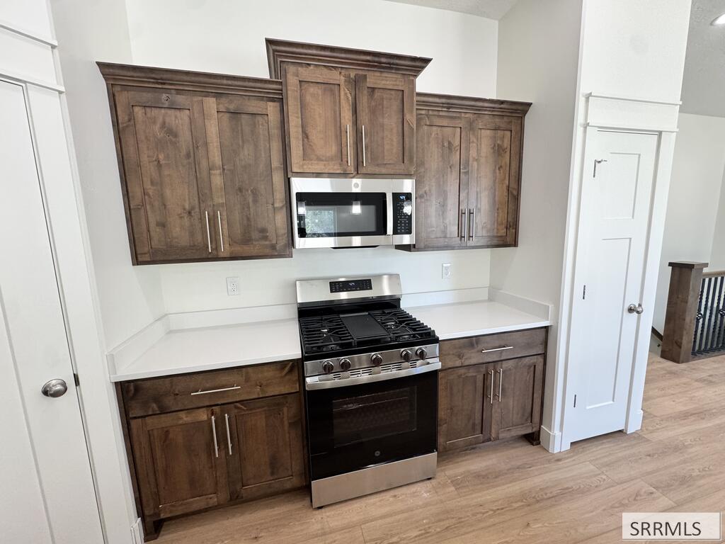 389 Wind River Drive Property Photo 15