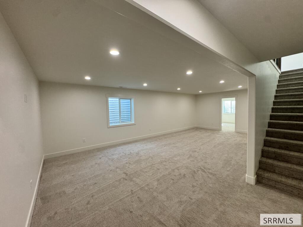 389 Wind River Drive Property Photo 25