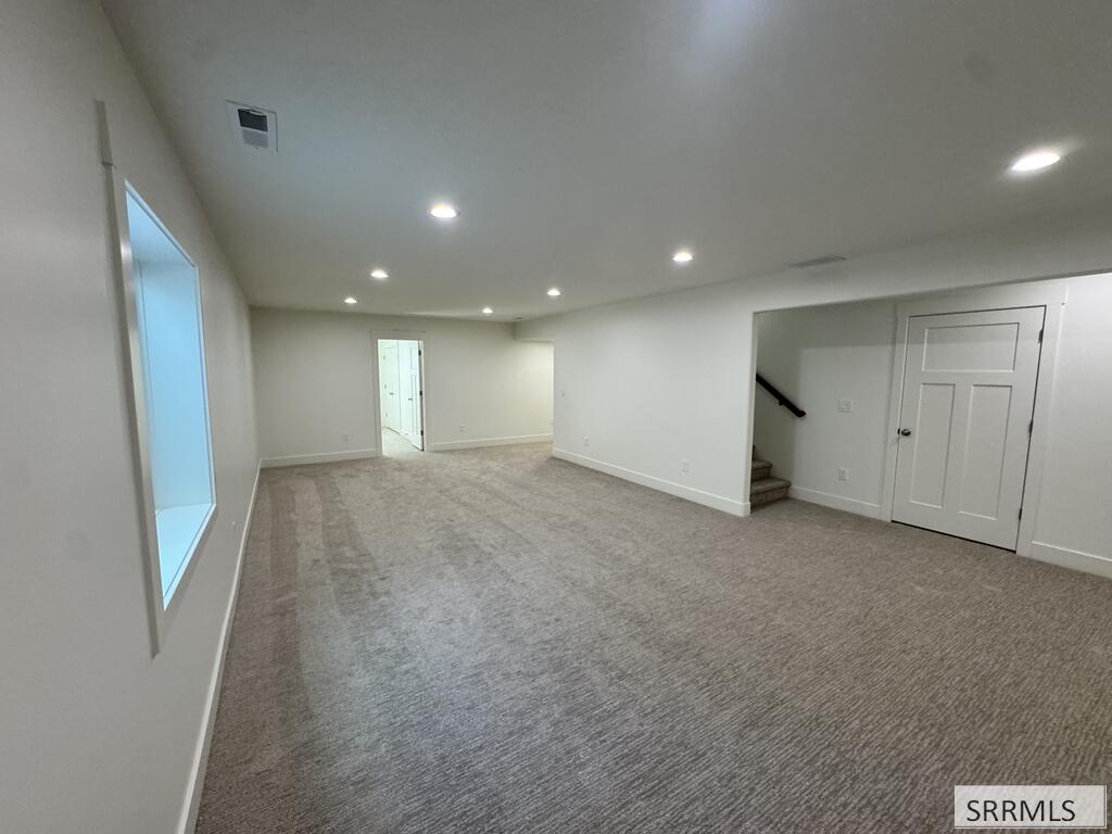 389 Wind River Drive Property Photo 26