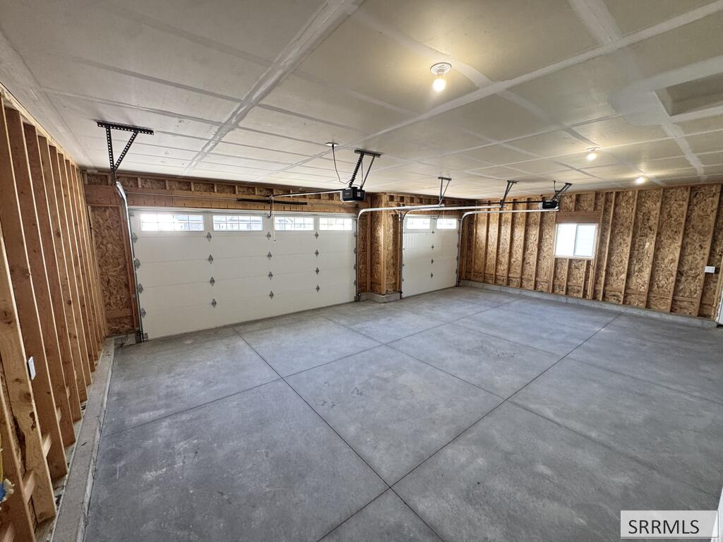 389 Wind River Drive Property Photo 31