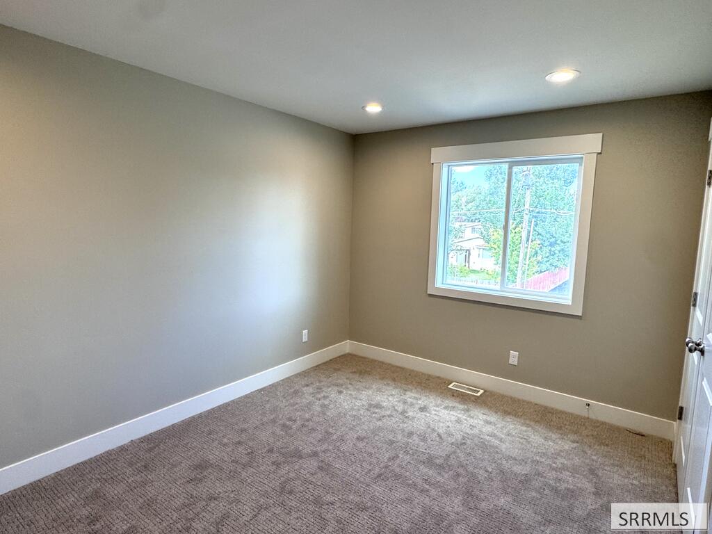 683 W Main Street Property Photo 16
