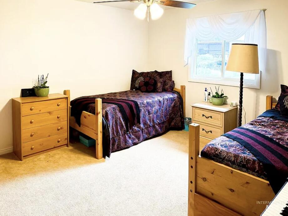 376 S 1100 E Property Photo 8