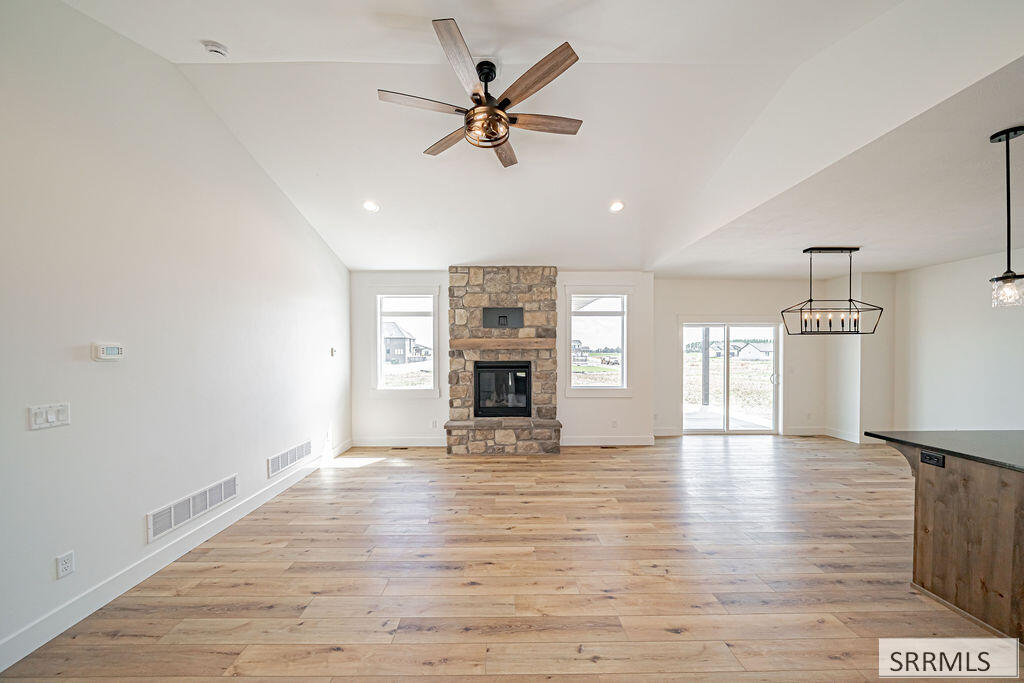3770 E 369 N Property Photo 5