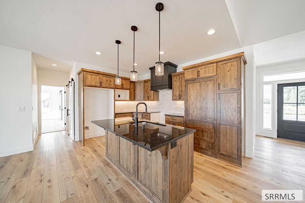 3770 E 369 N Property Photo 11
