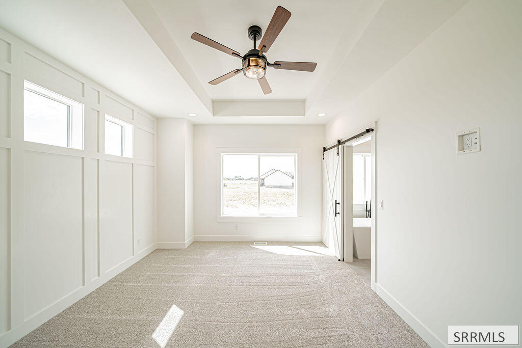 3770 E 369 N Property Photo 18