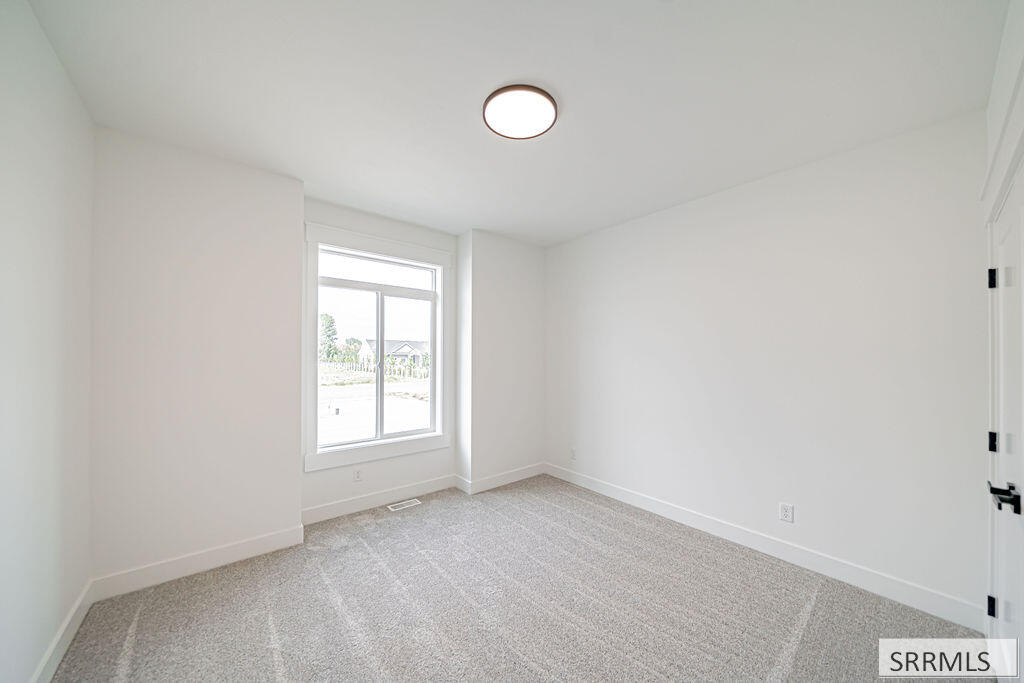 3770 E 369 N Property Photo 25