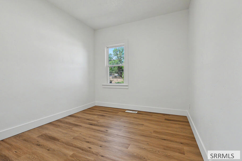 256 E Center Street Property Photo 14