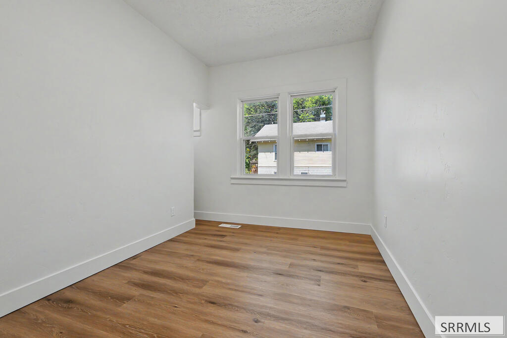 256 E Center Street Property Photo 20