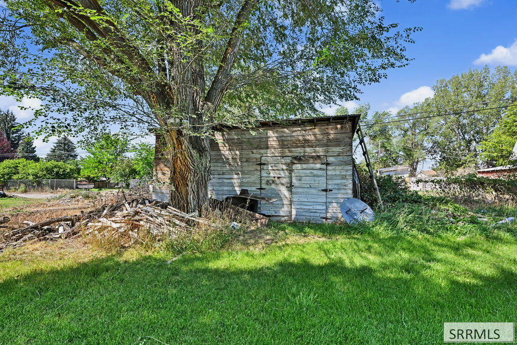 256 E Center Street Property Photo 29
