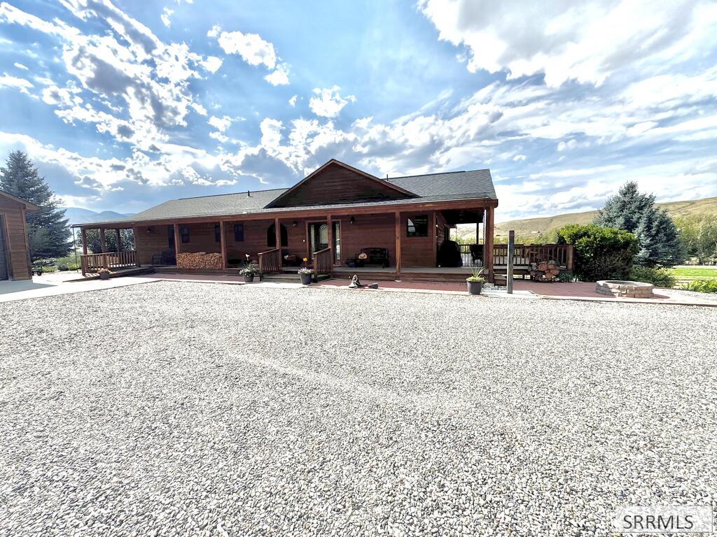 47 Skinner Ranch Road Property Photo 3
