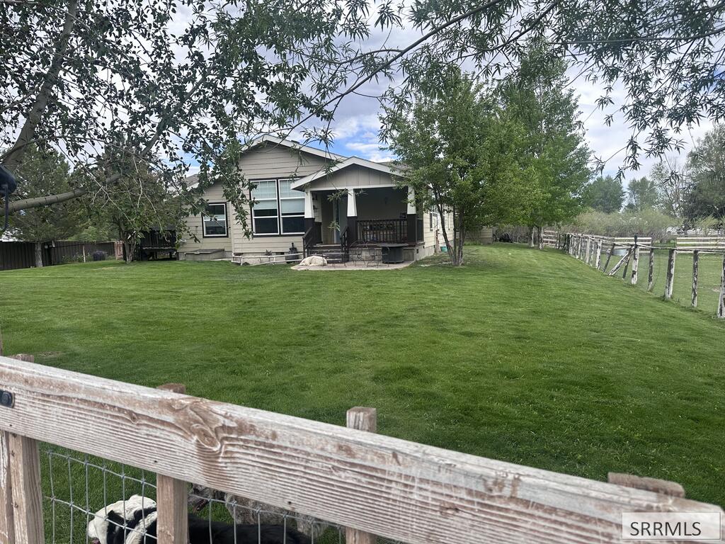 4253 Highway 93 Property Photo 1
