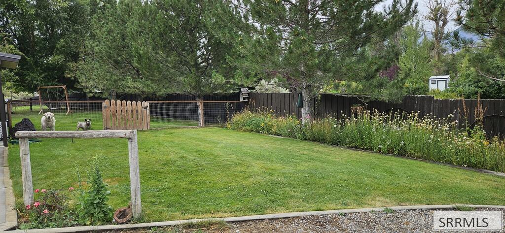 4253 Highway 93 Property Photo 4