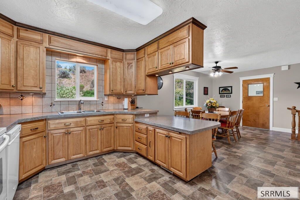 640 W Arimo Road Property Photo 16