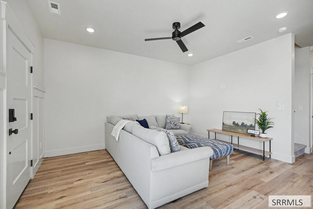 2188882 Property Photo 12
