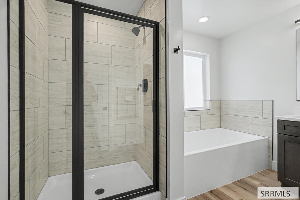 2188882 Property Photo 42
