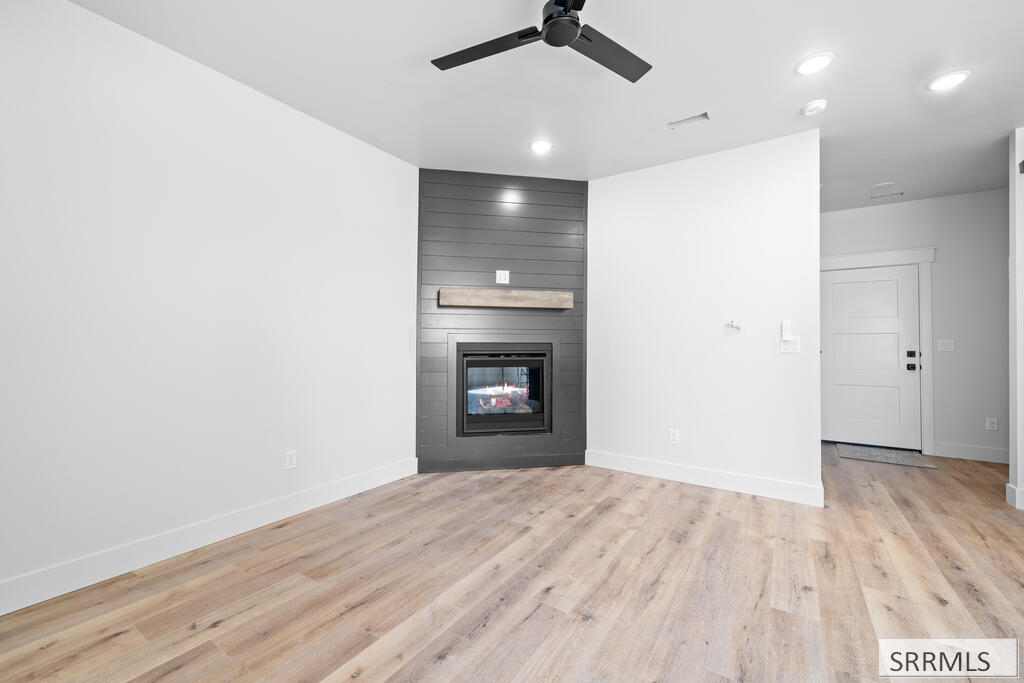 733 Curlew Drive Property Photo 14