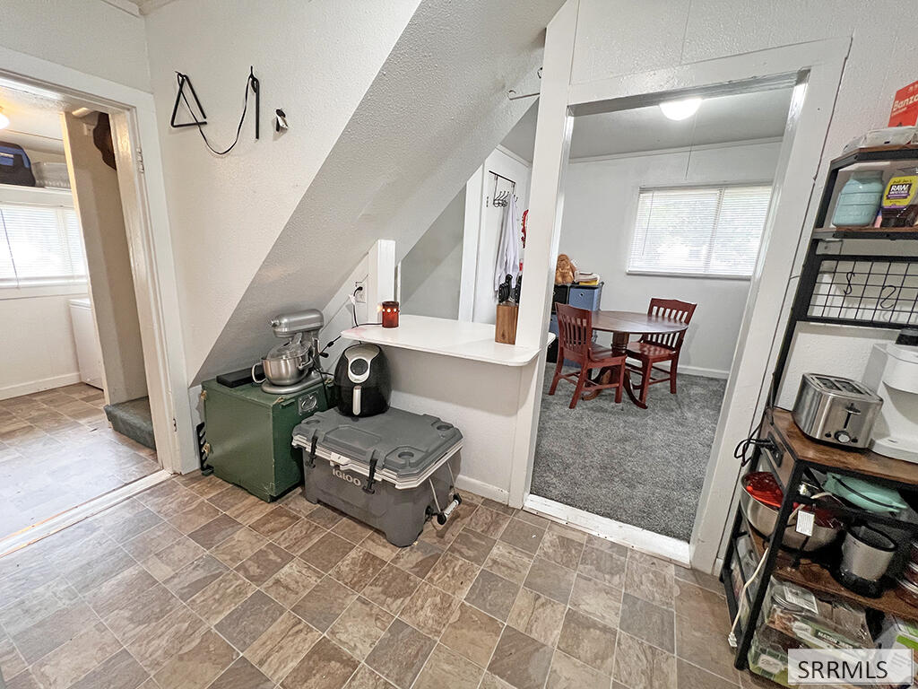590 Wilson Avenue Property Photo 13