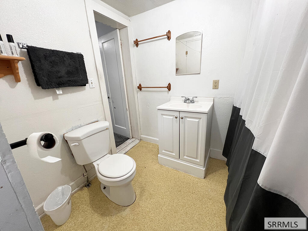 590 Wilson Avenue Property Photo 15