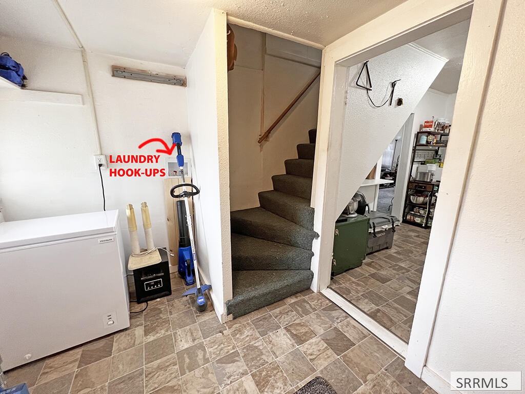 590 Wilson Avenue Property Photo 18