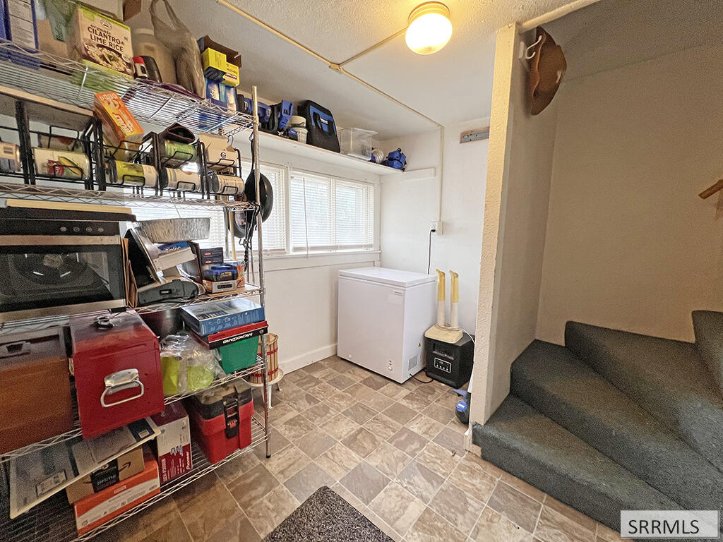 590 Wilson Avenue Property Photo 19