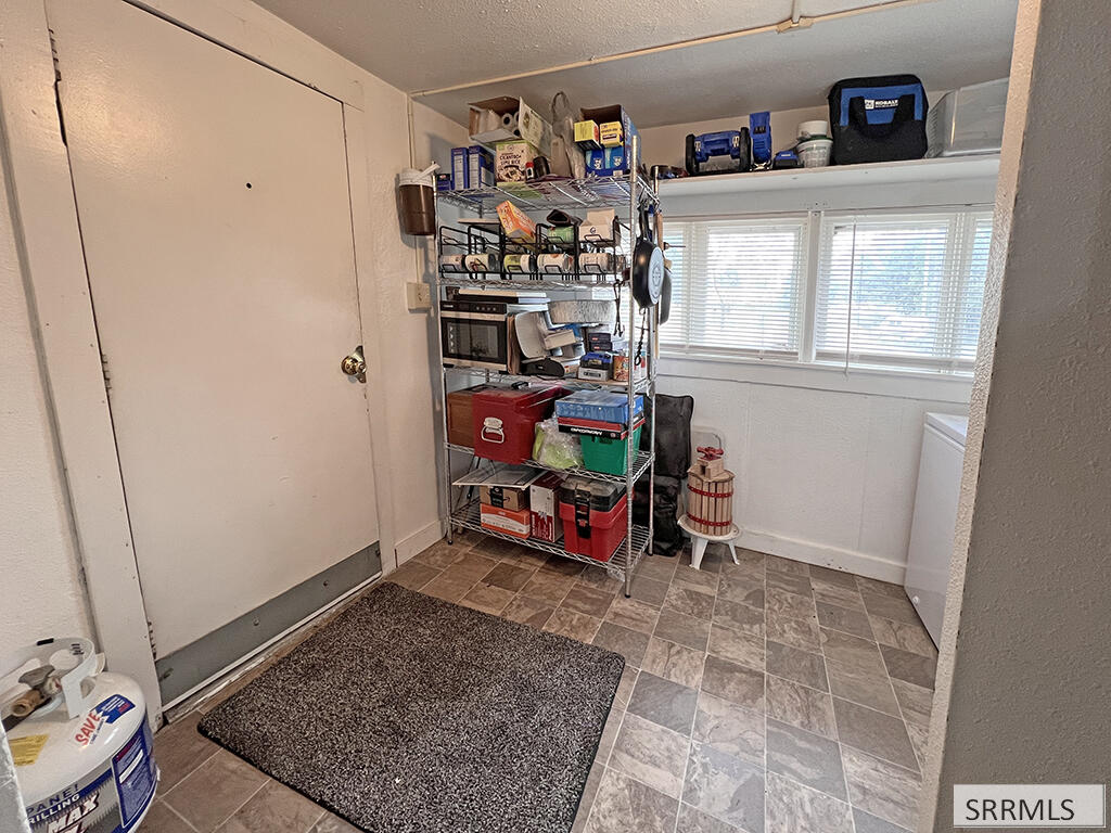 590 Wilson Avenue Property Photo 26